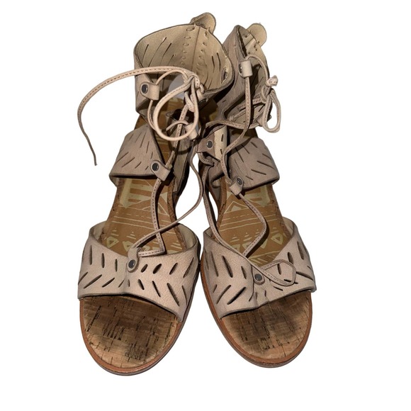 DV Dolce Vita tan‎ lace up wedge sandals size 7.5 - Picture 1 of 7